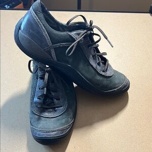 Merrell Women's Black and Gray Sneakers